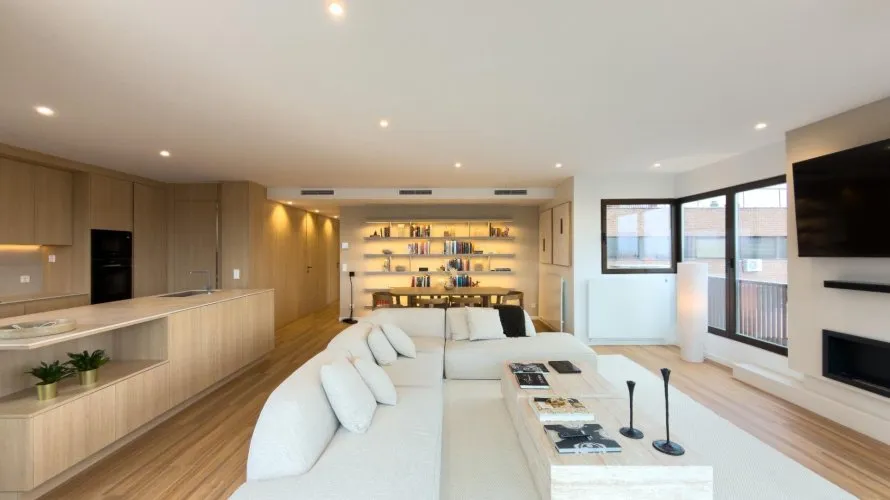 3 bedrooms apartment for sale, Madrid, Spain No. 2238 № 1