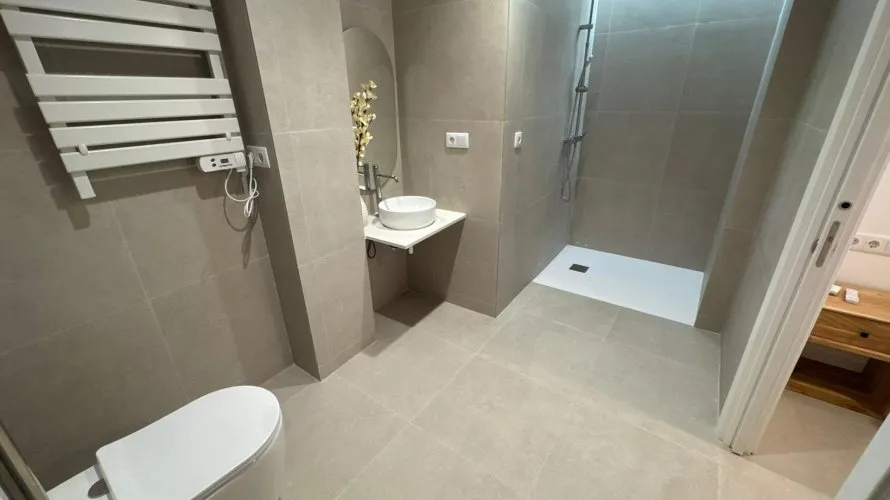 1 bedroom commercial property for sale, Valencia, Spain No. 2640 № 1