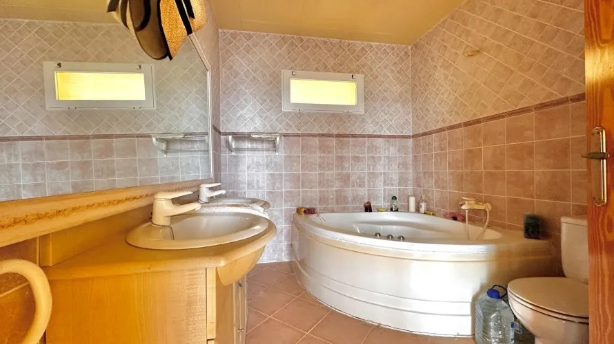 5 bedrooms villa for sale, Zona Altea Hills, Spain No. 1851 № 12