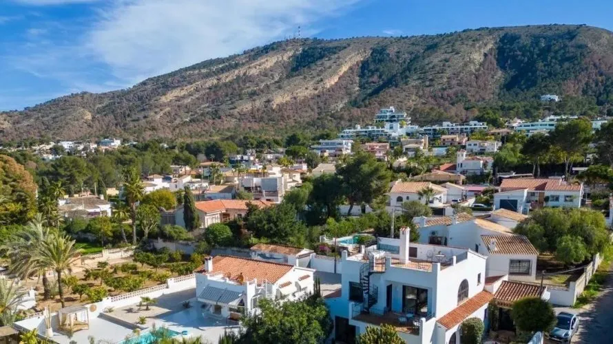 4 bedrooms villa for sale, L'Alfàs del Pi, Spain No. 2136 № 11