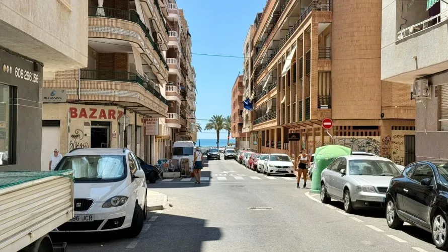 2 bedrooms apartment for sale, Torrevieja, Spain No. 2724 № 20