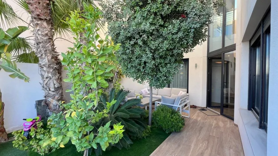 3 bedrooms villa for sale, La Veleta, Spain No. 1909 № 9