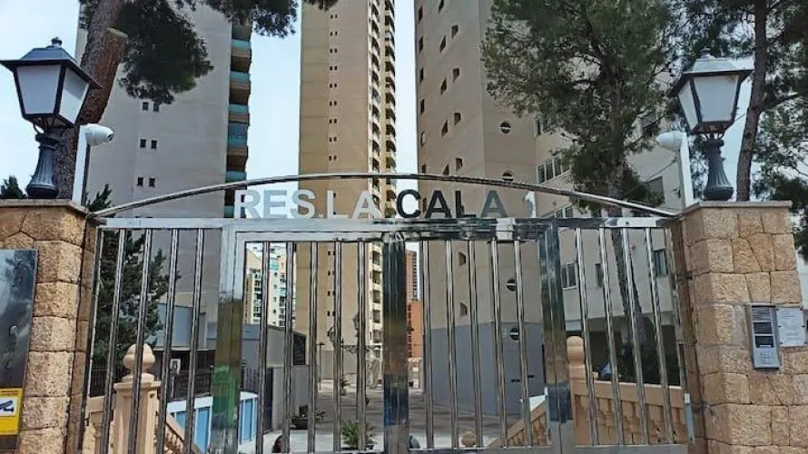 2 bedrooms apartment for sale, Villajoyosa, Spain No. 2424 № 18