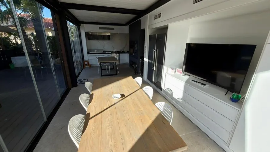 6 bedrooms villa for sale, Benidorm, Spain No. 1579 № 17