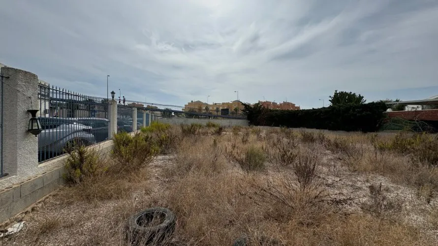 135m² land plot for sale, Campoamor, Spain No. 1462 № 2