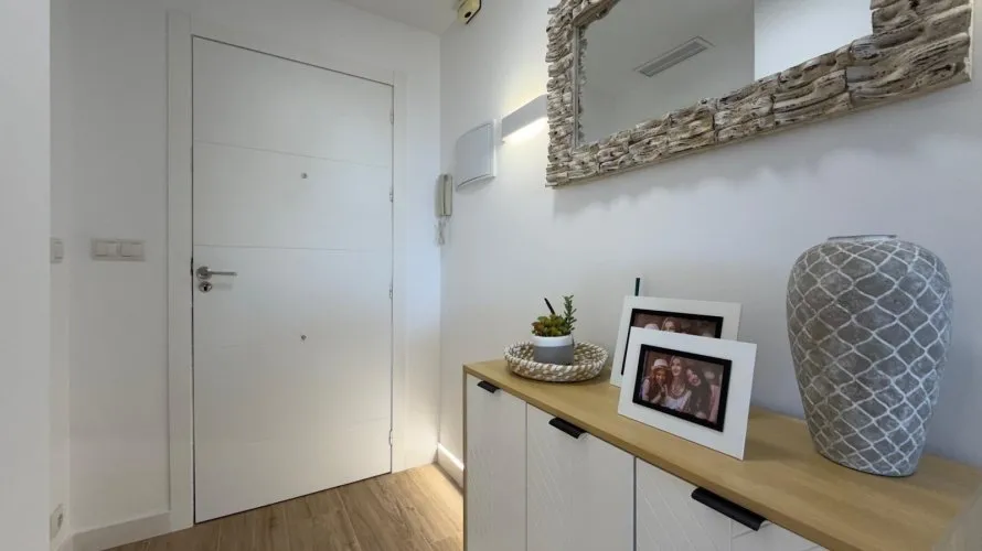 3 bedrooms apartment for sale, Torrevieja, Spain No. 1557 № 2