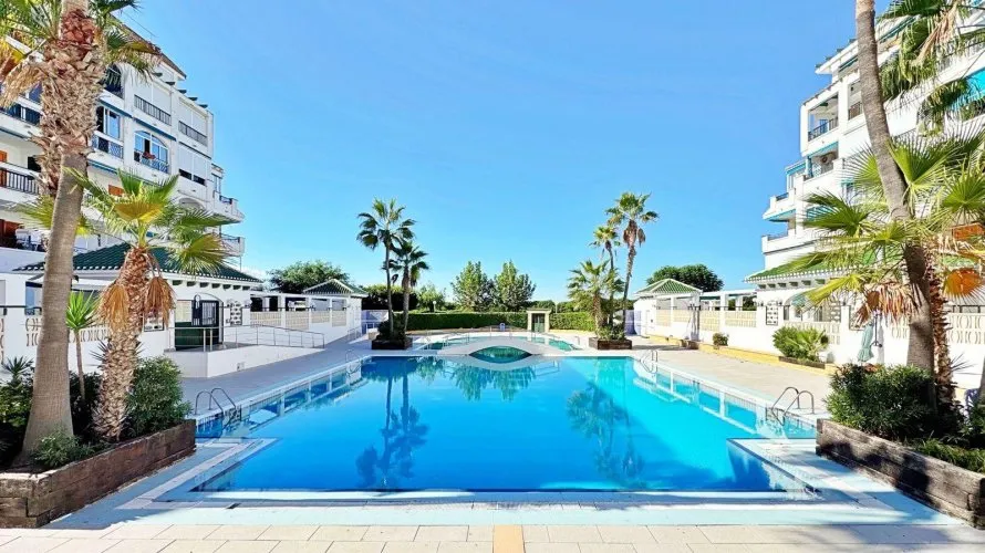 1 bedroom apartment for sale, Torrevieja, Spain No. 2295 № 11