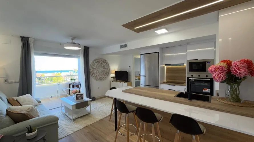 3 bedrooms apartment for sale, Torrevieja, Spain No. 1557 № 17