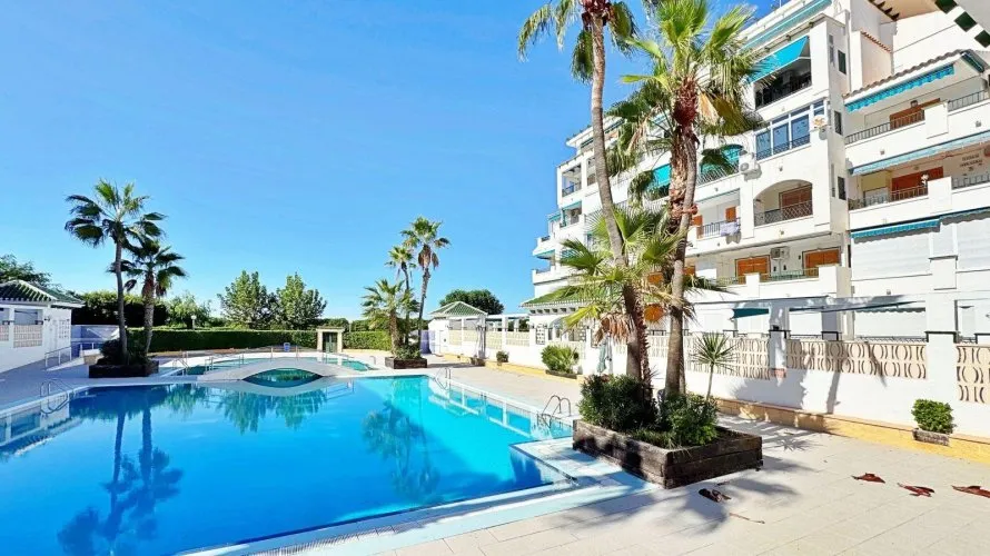 1 bedroom apartment for sale, Torrevieja, Spain No. 2295 № 12