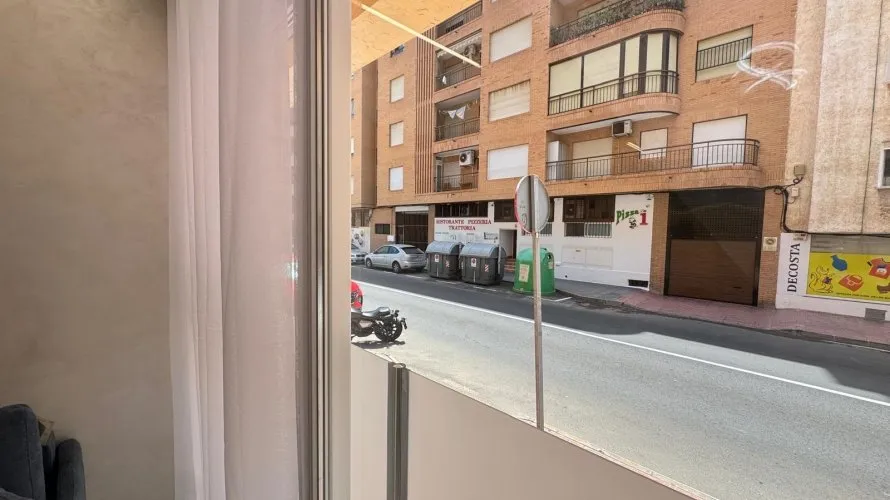 2 bedrooms apartment for sale, Torrevieja, Spain No. 2690 № 12