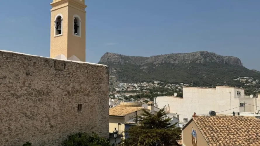 258m² bungalow for sale, Calpe, Spain No. 2135
