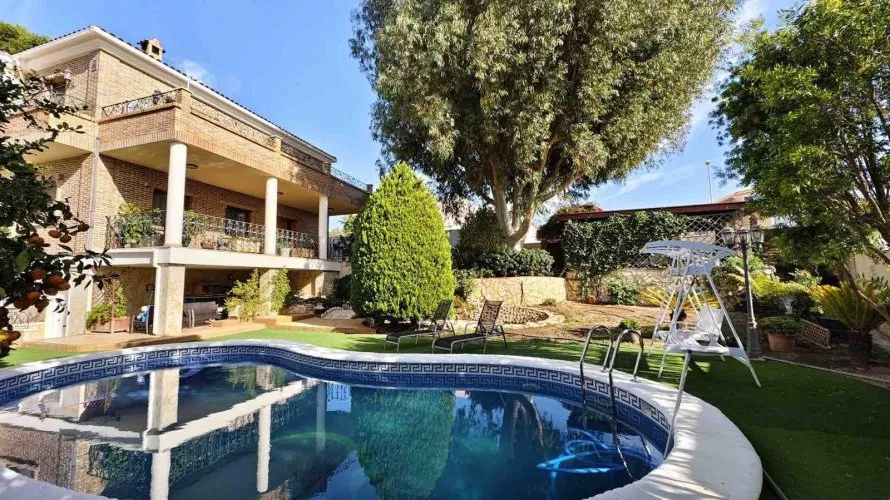 5 bedrooms villa for sale, Ciudad Quesada, Spain No. 1472