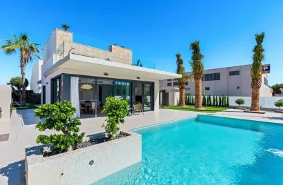 4 bedrooms villa for sale, Campoamor, Spain No. 2010