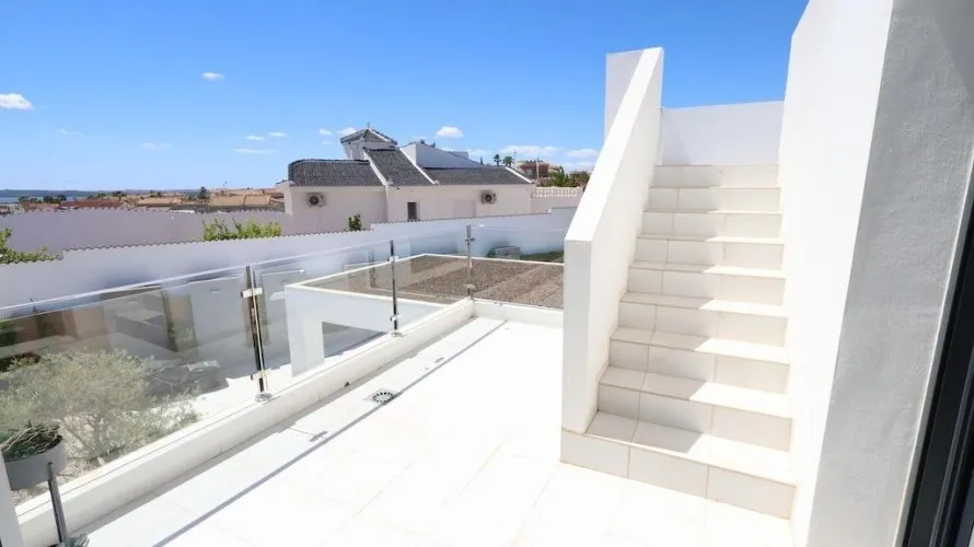 3 bedrooms apartment for sale, Rojales, Spain No. 2645 № 8