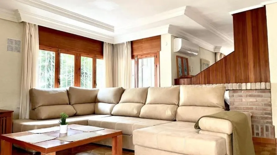 4 bedrooms villa for sale, Campoamor, Spain No. 1929 № 26