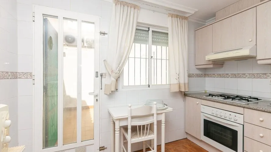 80m² house for sale, La Zenia, Spain No. 2666 № 12