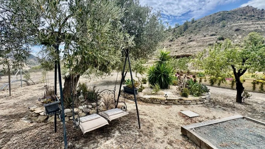 3 bedrooms house for sale, Relleu, Spain No. 2564 № 15