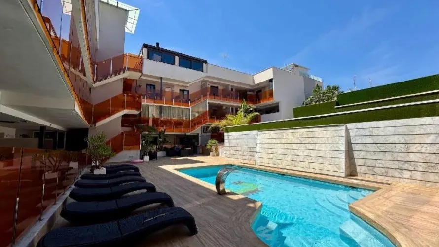2 bedrooms apartment for sale, Torrevieja, Spain No. 2083 № 18