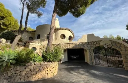 4 bedrooms villa for sale, Altea La Vella, Spain No. 1855