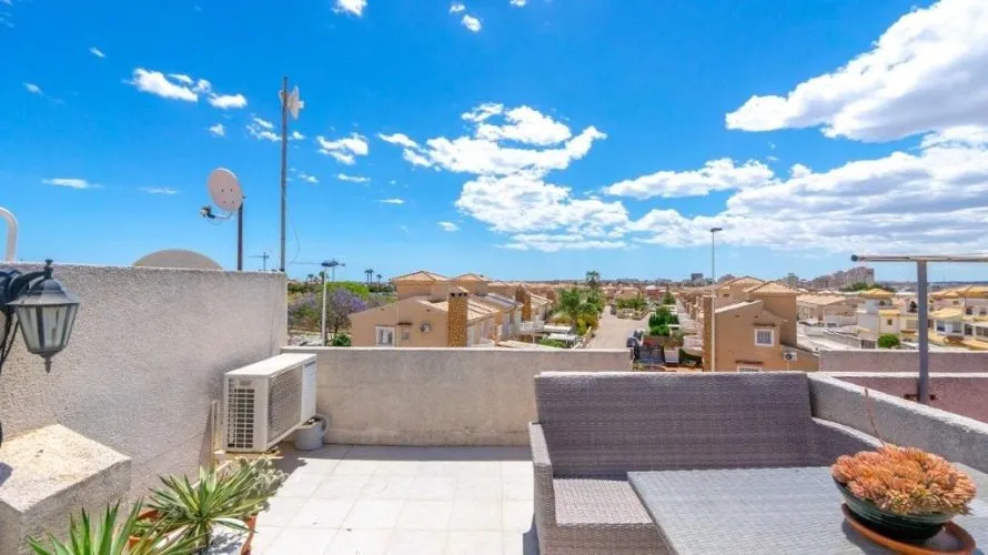 2 bedrooms house for sale, Torrevieja, Spain No. 2448 № 7
