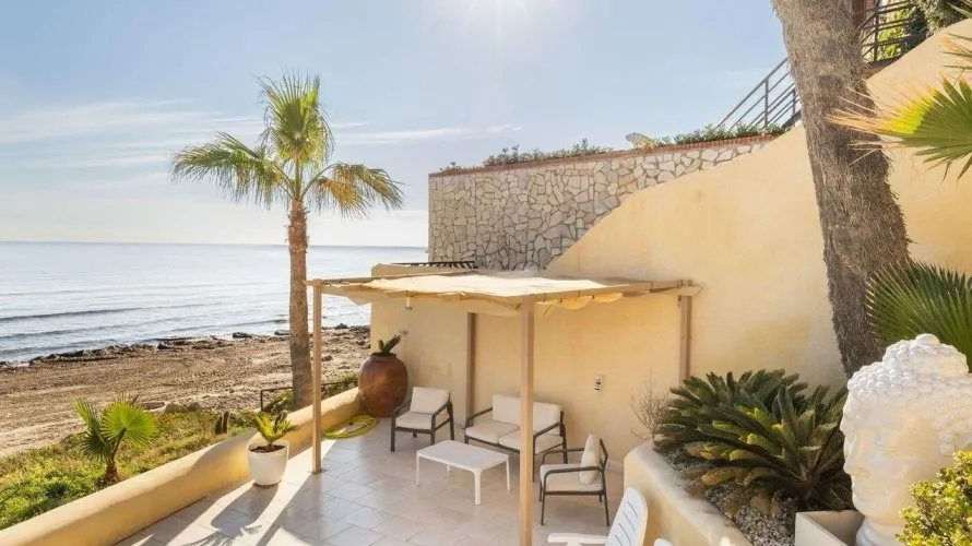 10 bedrooms villa for sale, Cabo De Las Huertas, Spain No. 2570