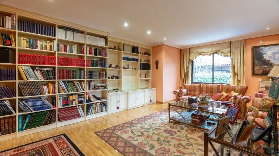 6 bedrooms house for sale, Madrid, Spain No. 2599 № 21