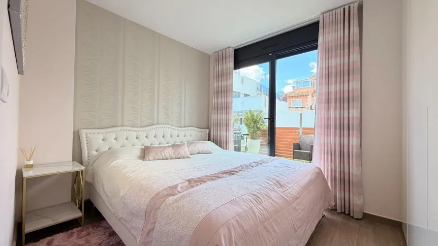 5 bedrooms villa for sale, Torrevieja, Spain No. 2447 № 12