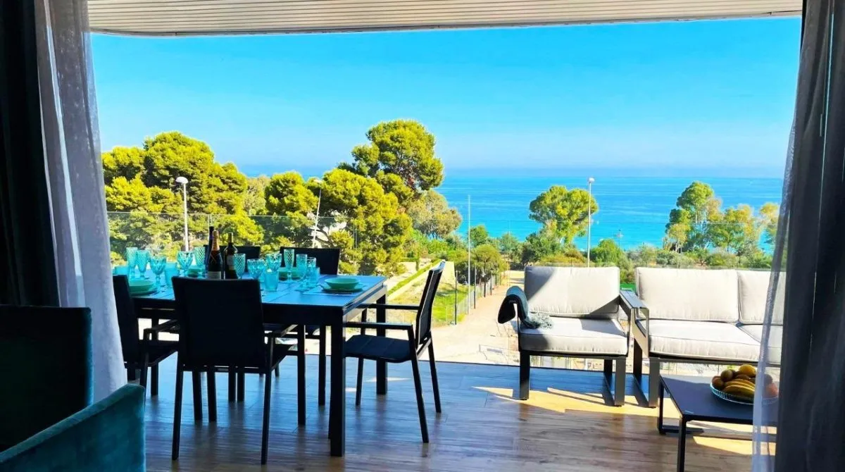 3 bedrooms apartment for sale, Villajoyosa, Spain No. 2085