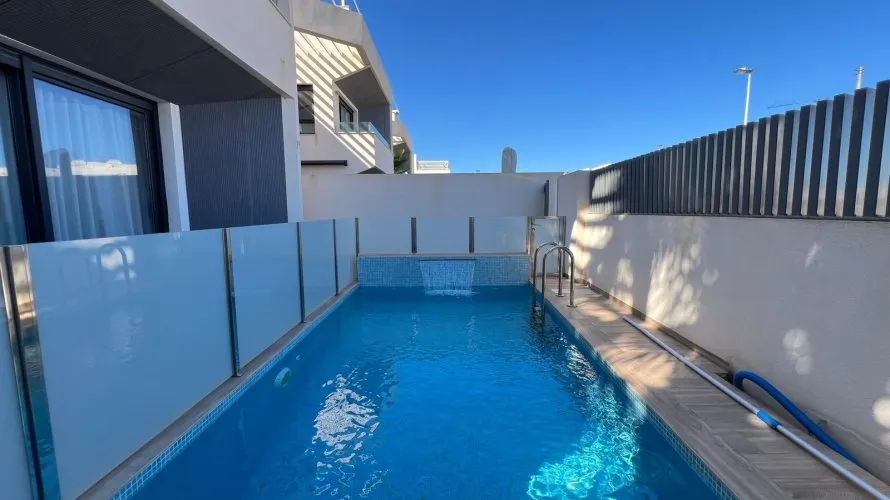 3 bedrooms villa for sale, La Veleta, Spain No. 1909 № 2