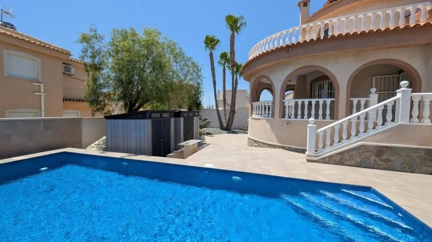 3 bedrooms apartment for sale, Rojales, Spain No. 2106