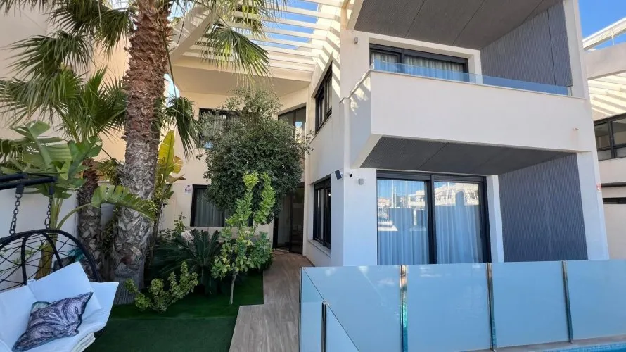 3 bedrooms villa for sale, La Veleta, Spain No. 1909 № 6
