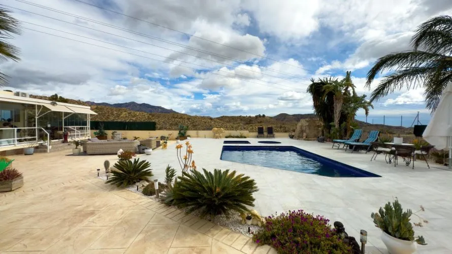 5 bedrooms apartment for sale, Jijona, Spain No. 2538 № 26