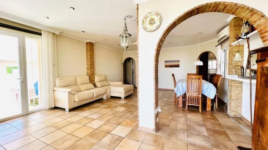 3 bedrooms apartment for sale, Calpe, Spain No. 1736 № 1