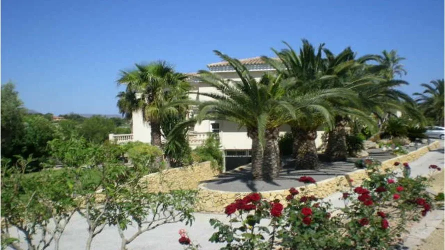 5 bedrooms villa for sale, L'Alfàs del Pi, Spain No. 1829 № 3