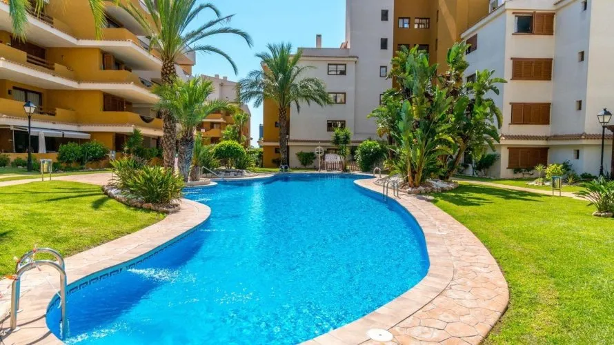 2 bedrooms apartment for sale, Torrevieja, Spain No. 1518 № 3