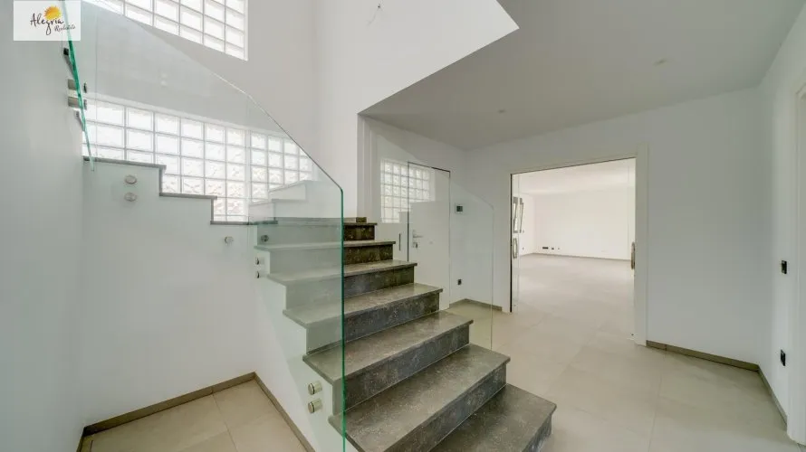 5 bedrooms villa for sale, Calpe, Spain No. 1790 № 8