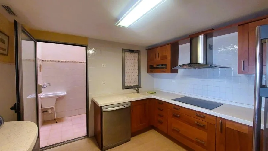 4 bedrooms apartment for sale, Torrevieja, Spain No. 1915 № 23