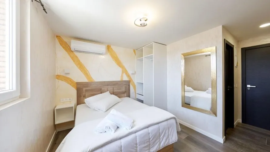 19 bedrooms hotel for sale, Cabo De Las Huertas, Spain No. 2569 № 18