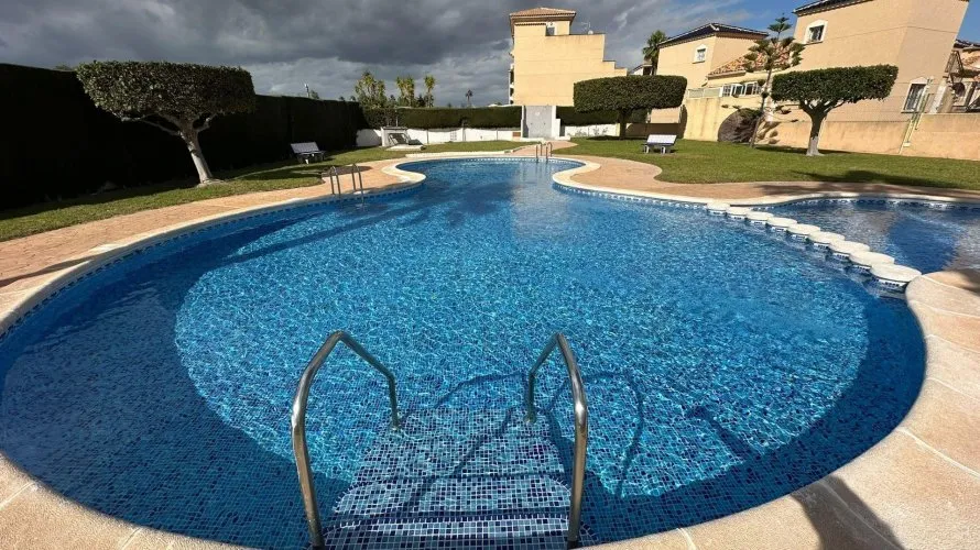 3 bedrooms house for sale, La Florida, Spain No. 1562 № 26