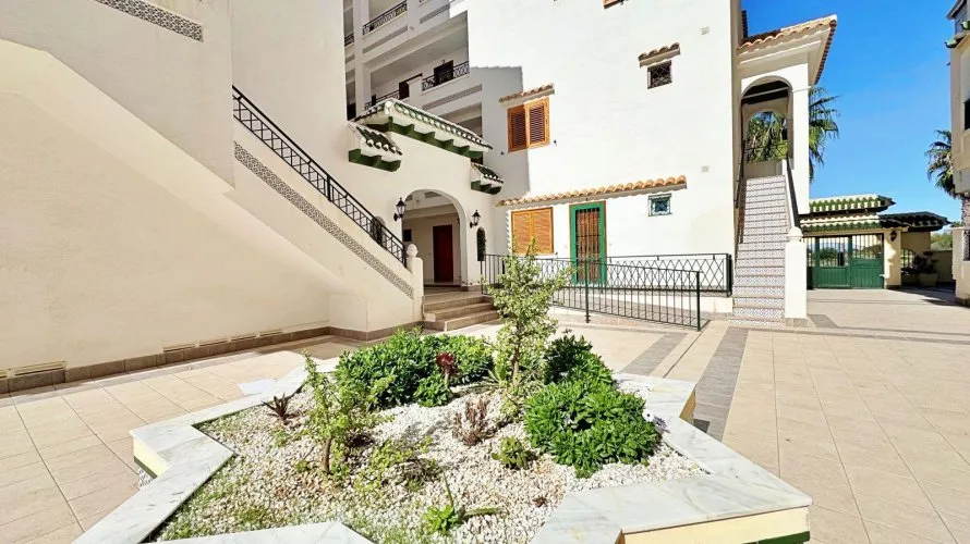 1 bedroom apartment for sale, Torrevieja, Spain No. 2295 № 6