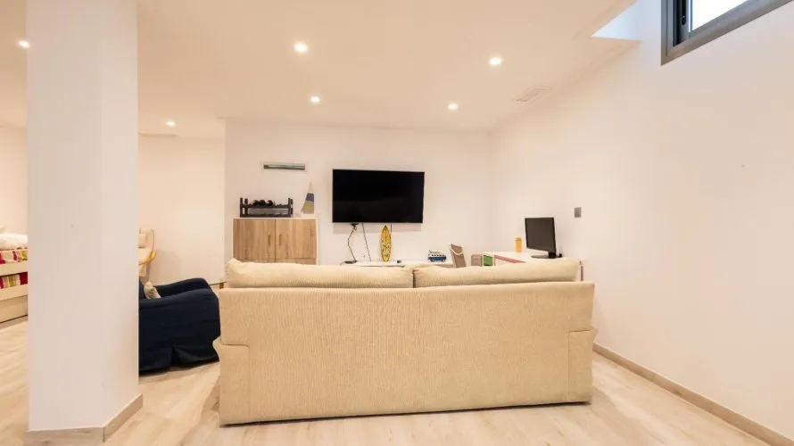 4 bedrooms apartment for sale, La Florida, Spain No. 2303 № 21