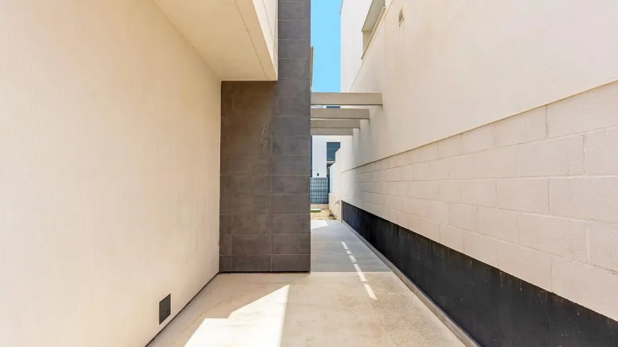 3 bedrooms villa for sale, La Florida, Spain No. 2422 № 11