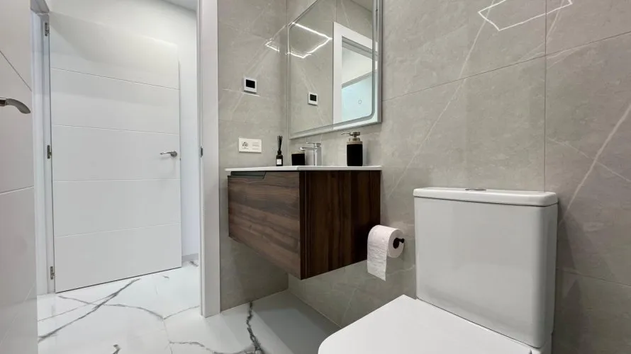 2 bedrooms apartment for sale, Torrevieja, Spain No. 2688 № 26