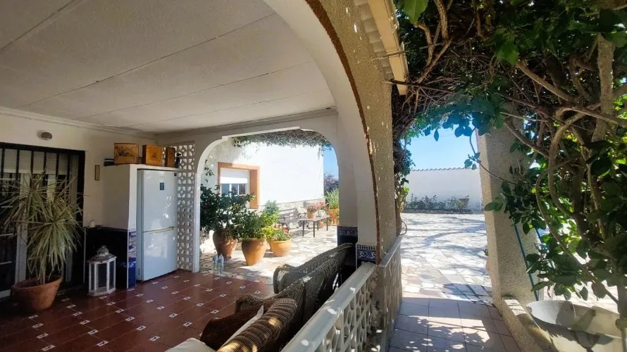 5 bedrooms house for sale, La Marina, Spain No. 2555 № 10