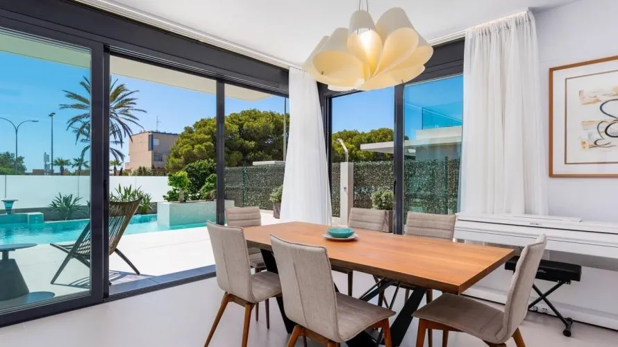 4 bedrooms villa for sale, Campoamor, Spain No. 2010 № 13