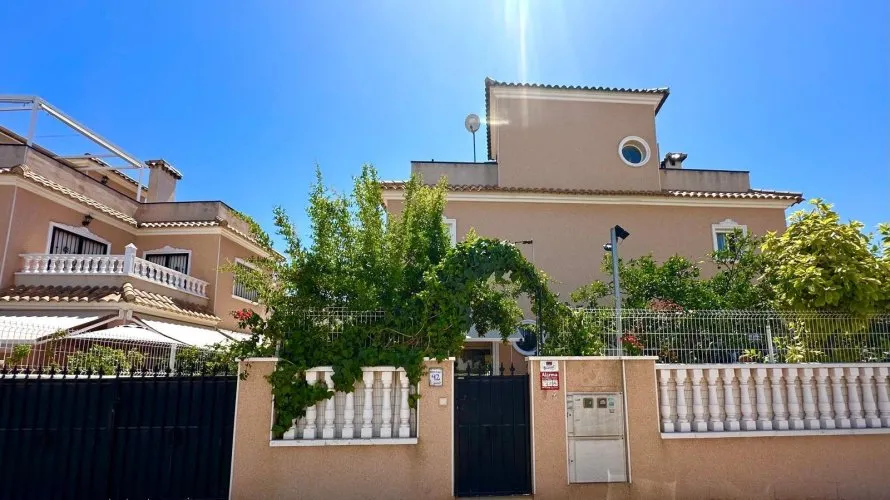 4 bedrooms apartment for sale, La Regia, Spain No. 2604 № 26