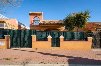 79m² apartment for sale, Torrevieja, Spain No. 2271