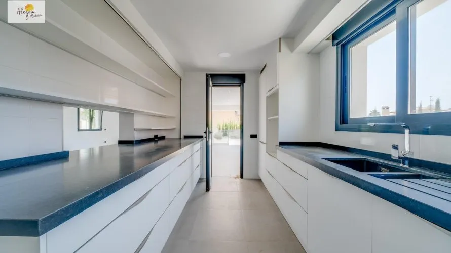 5 bedrooms villa for sale, Calpe, Spain No. 1790 № 18