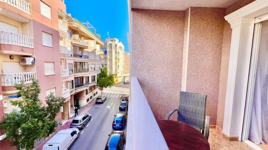 2 bedrooms apartment for sale, Torrevieja, Spain No. 2438 № 11