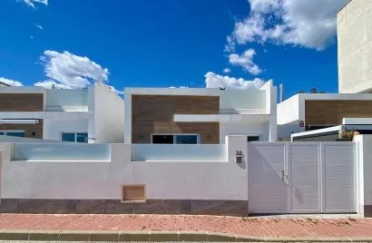 3 bedrooms villa for sale , Avileses, Spain No. 2625